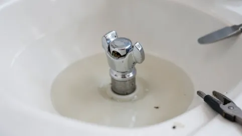 Korek do wanny z pokrętłem naprawa